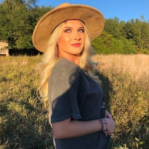 Meet your Posher, Ashlann